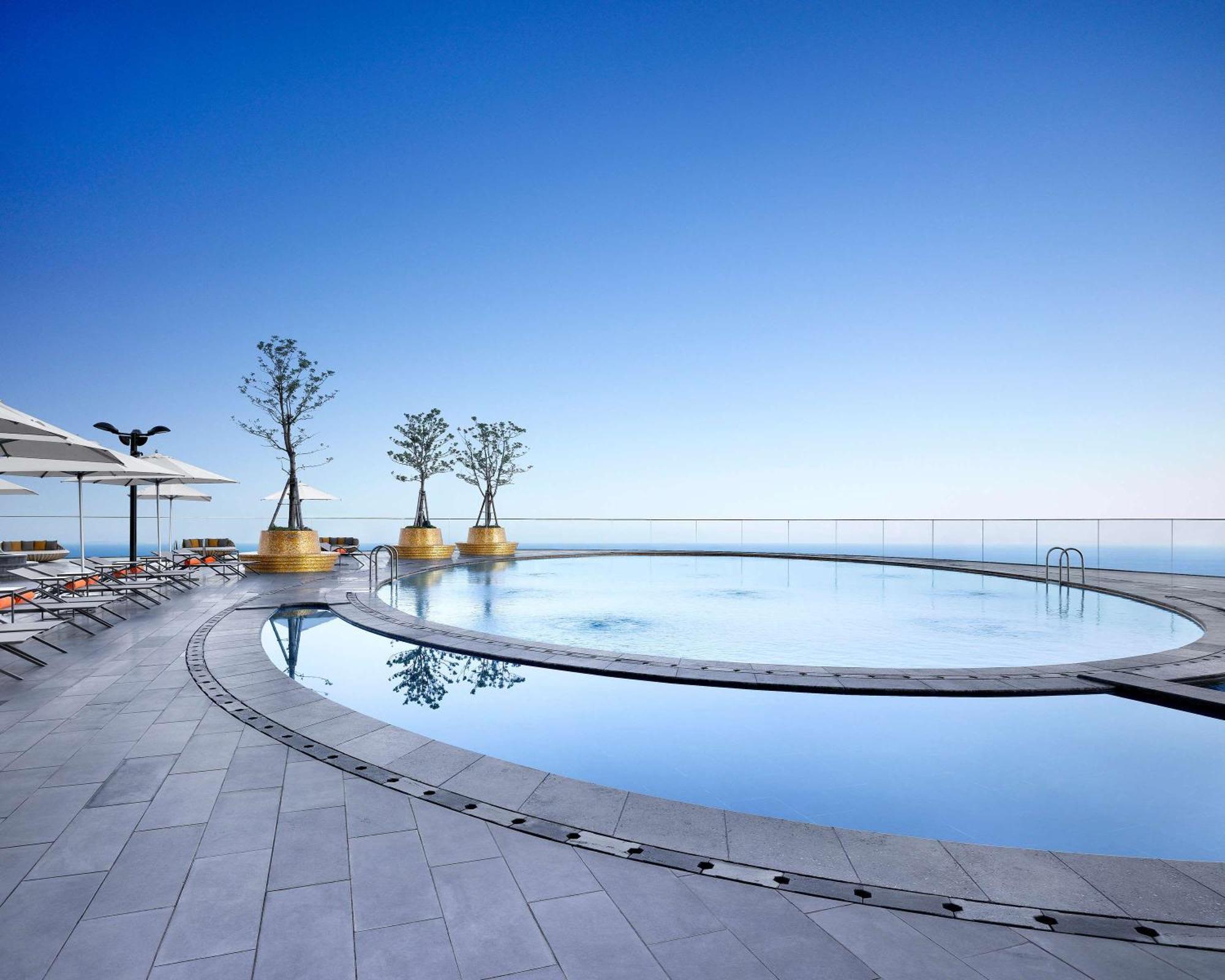 מלון Grand Hyatt ג'גו מראה חיצוני תמונה The Sky Pool