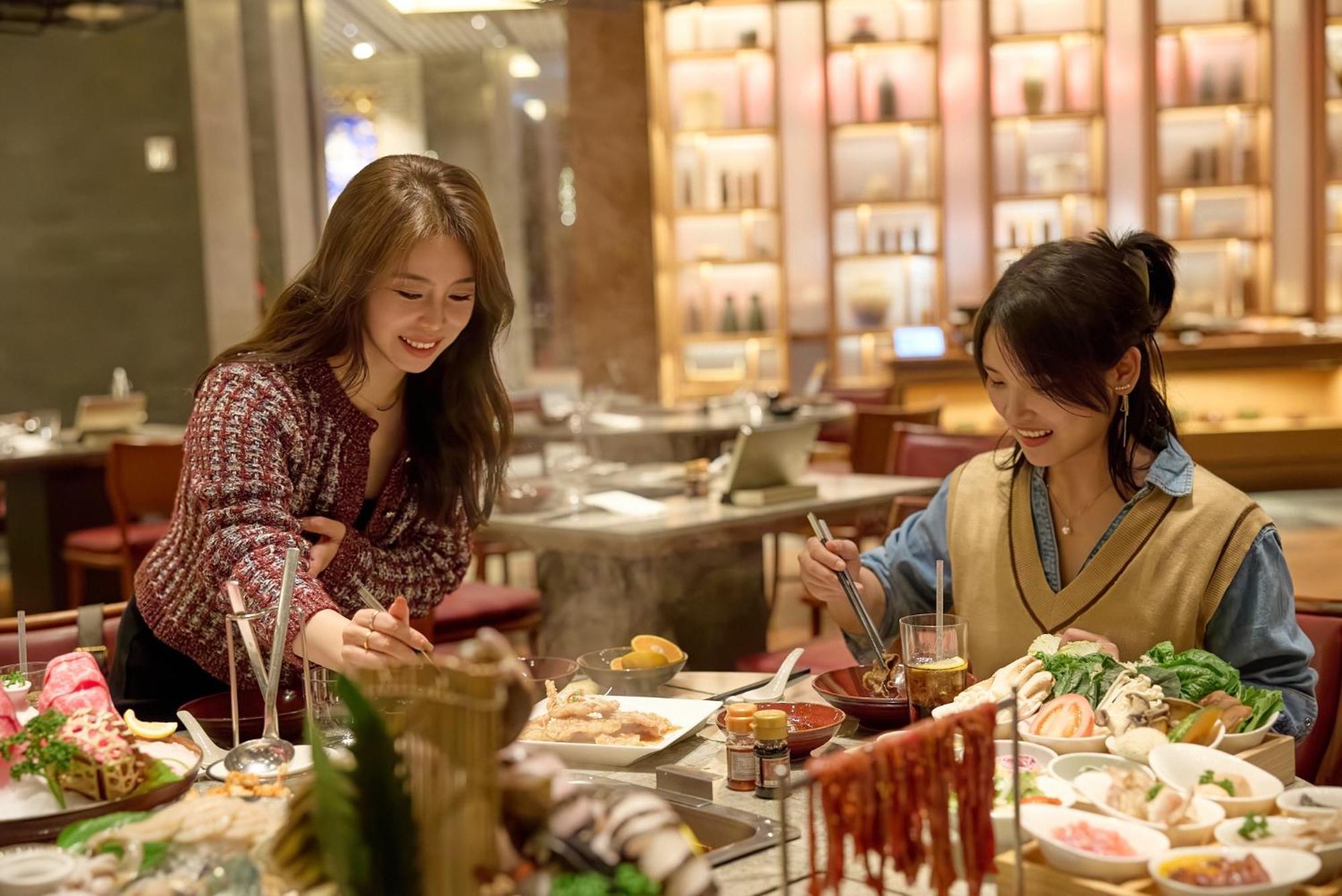מלון Grand Hyatt ג'גו מראה חיצוני תמונה A hot pot restaurant in Shanghai